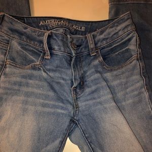American Eagle jeans. Medium wash semi high rise